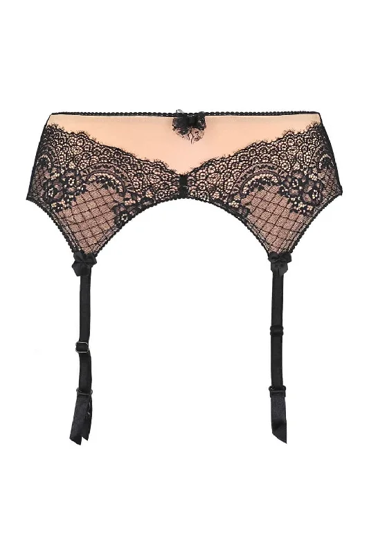 axami-tame-me-garter-belt-9892