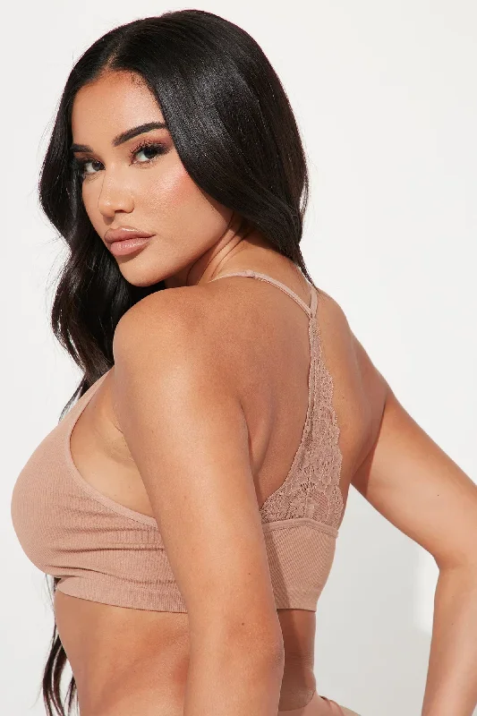 favorite-vibe-seamless-racerback-lace-bralette-nude