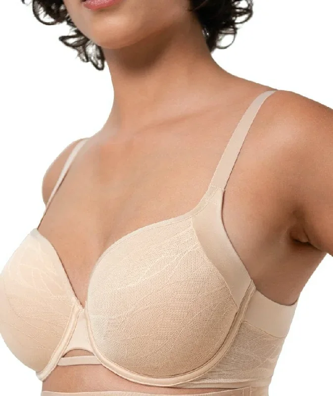 triumph-airy-sensation-spacer-t-shirt-bra-nude-beige